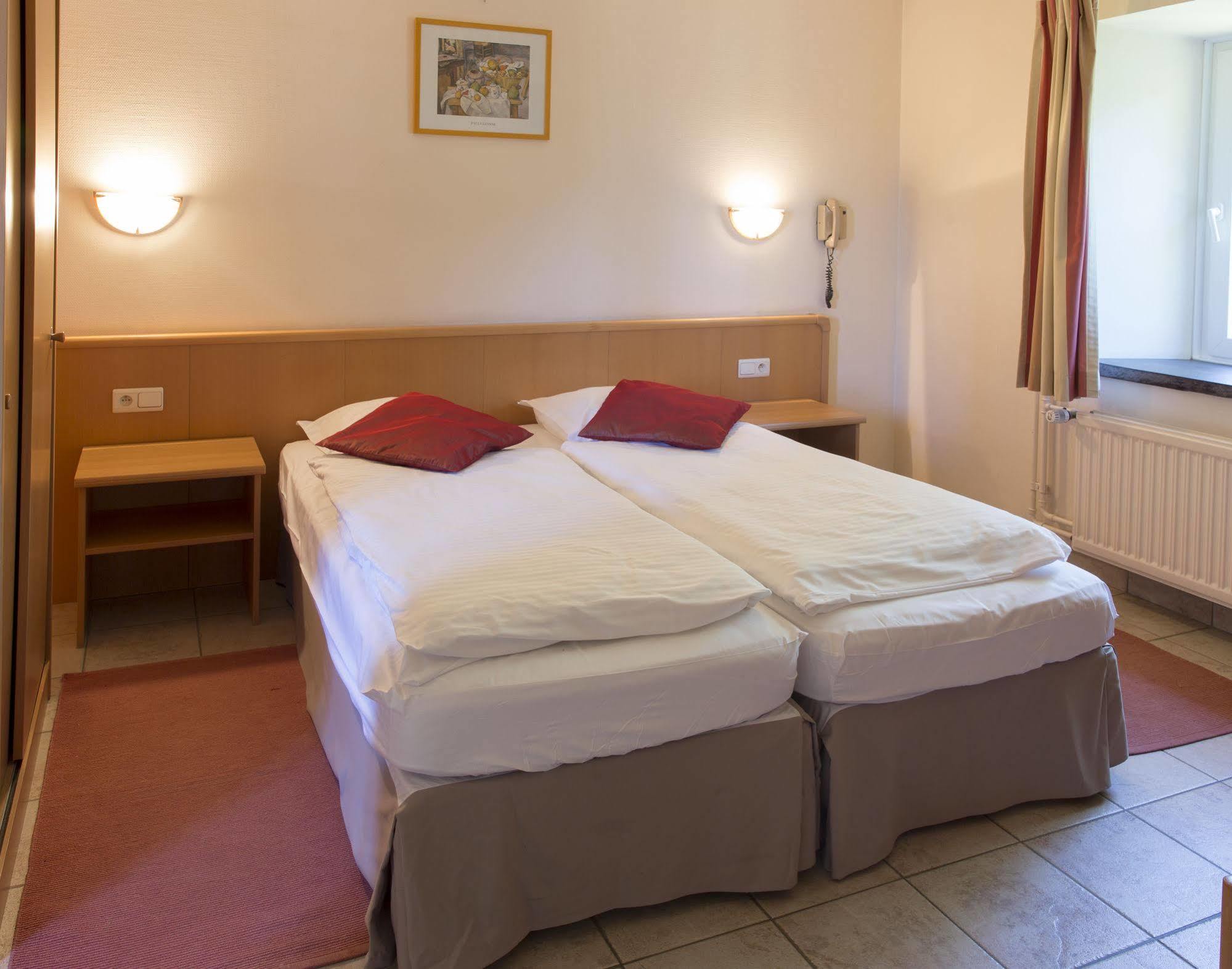 Hotel Saint-Martin Bovigny Exterior foto